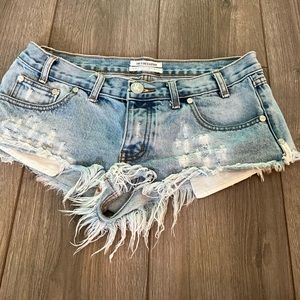 One teaspoon trash whore shorts size 28